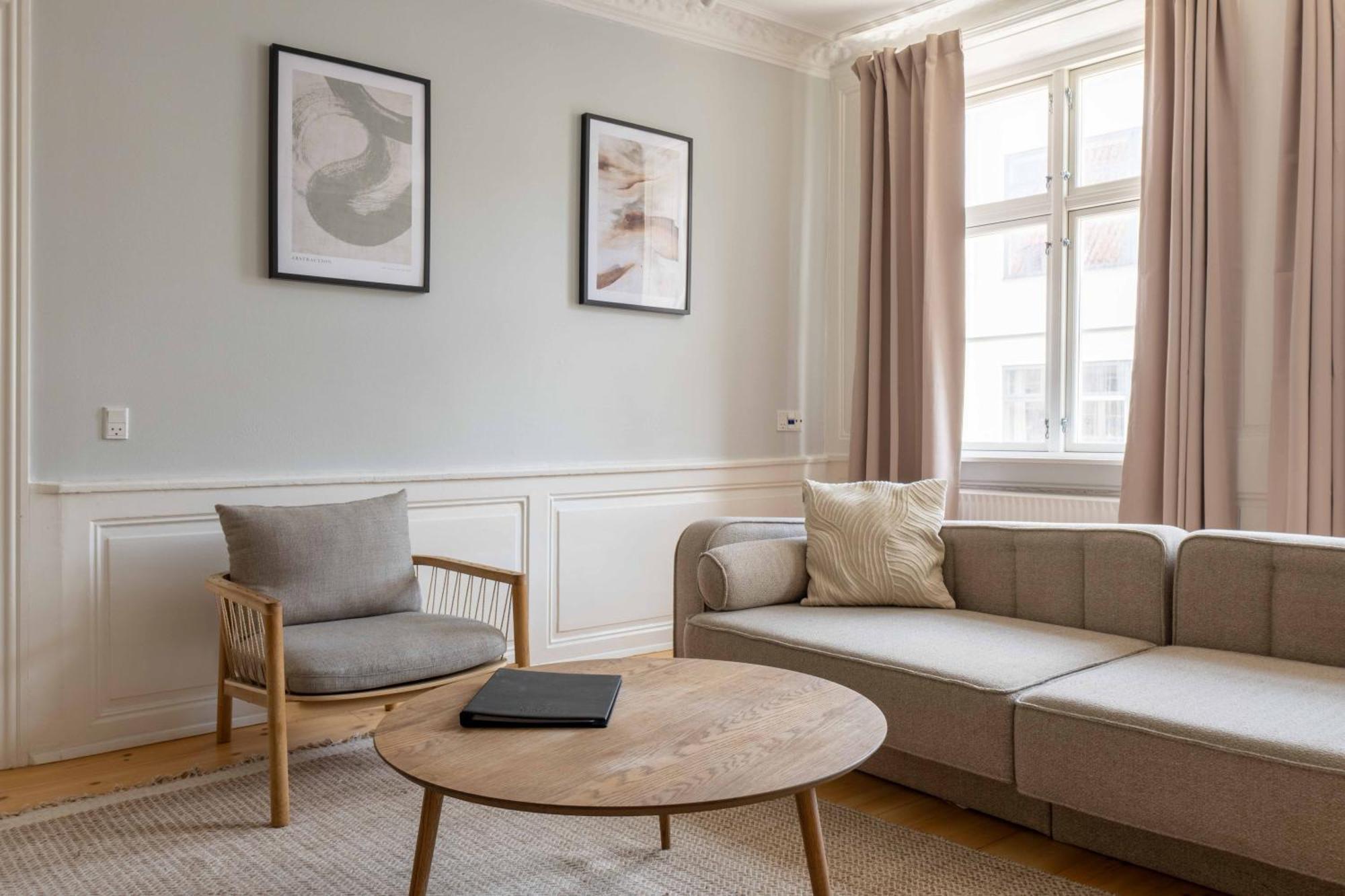 Big 4 Bedroom Apartment With Bathtub By Cph City Hall Square Copenhague Exterior foto