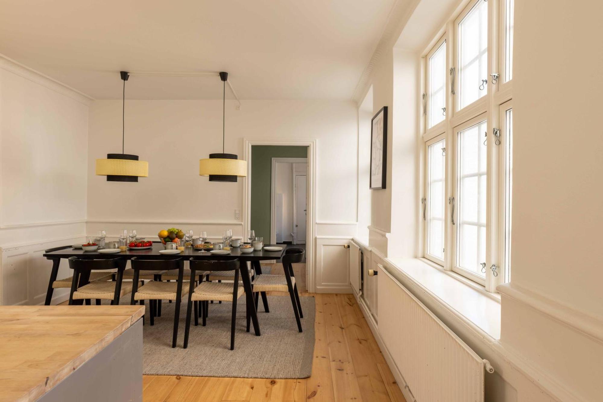 Big 4 Bedroom Apartment With Bathtub By Cph City Hall Square Copenhague Exterior foto