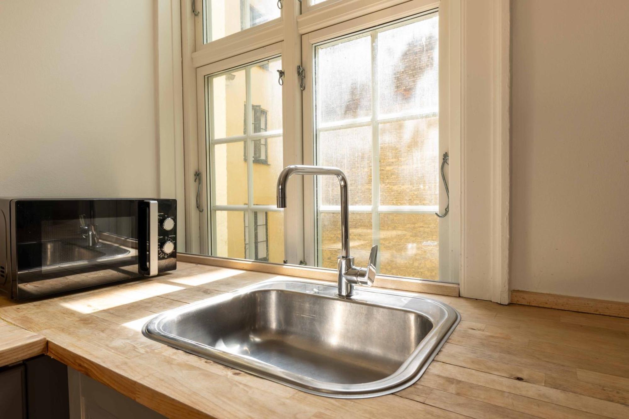 Big 4 Bedroom Apartment With Bathtub By Cph City Hall Square Copenhague Exterior foto