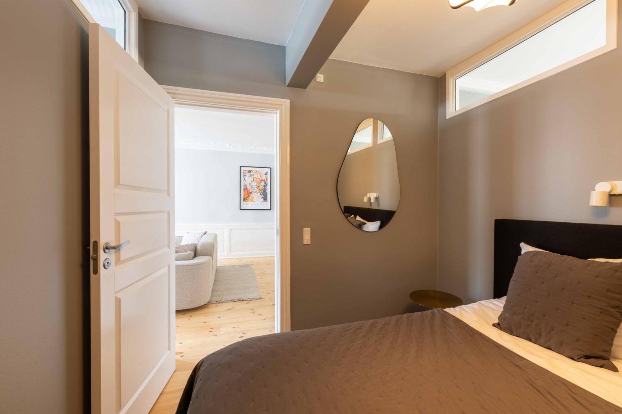 Big 4 Bedroom Apartment With Bathtub By Cph City Hall Square Copenhague Exterior foto